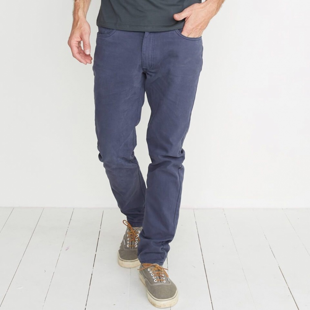 NWOT Marine Layer Beck 5 Pocket Pant in blue nights corduroy cords 34-34